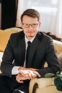 Raamatupidamine — kas teha ise või kasutada teenusepakkujat? 1 Raamatupidamine — kas teha ise või kasutada teenusepakkujat?